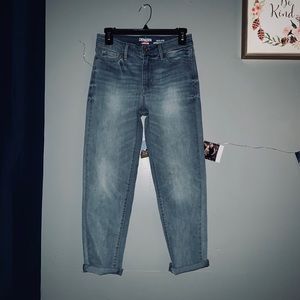 Denizen by Levi’s mom jeans!